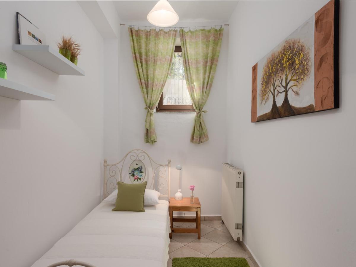 Aura Traditional Apartment Prinész Kültér fotó